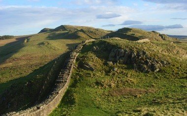 Hadrians_Wall_near_Caw_Gap_-_geograph.org_.uk_-_1068660