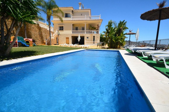 Superb 5 bed villa with private pool on the Costa del Sol