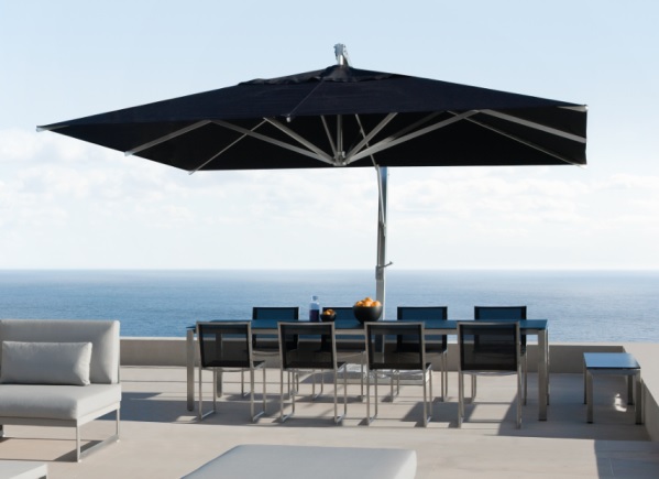 Outdoor Furniture can make your outdoor spaces look snazzy